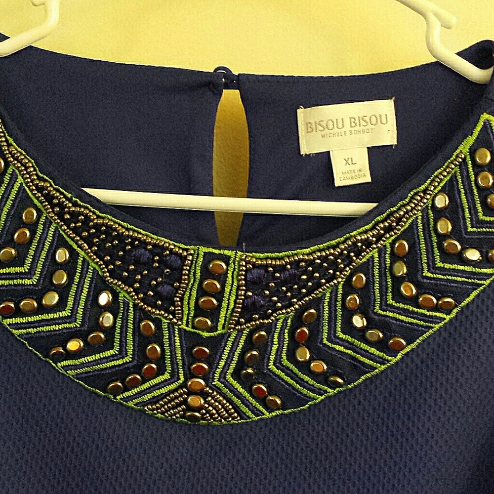 Blue Bisou Bisou sleeveless blouse